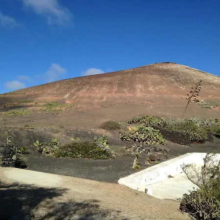 Patio Ii At Nocleg ze śniadaniem La Asomada (Lanzarote)